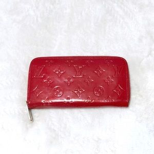Auth Louis Vuitton Monogram Vernis Zippy Wallet
